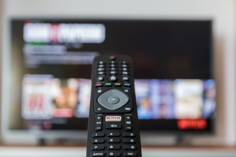 TOP 5 serviços de streaming grátis em 2023 20 TOP 5 serviços de streaming grátis em 2023