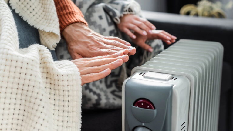 Melhores dicas para conseguir economizar nos aquecedores neste frio de outono 13 Aquecedor 1745333499433
