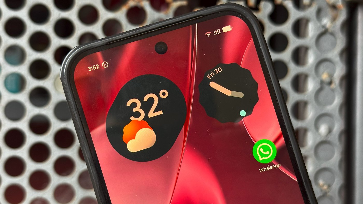 Google Pixel 9 Pro XL with WhatsApp app icon w1400h788