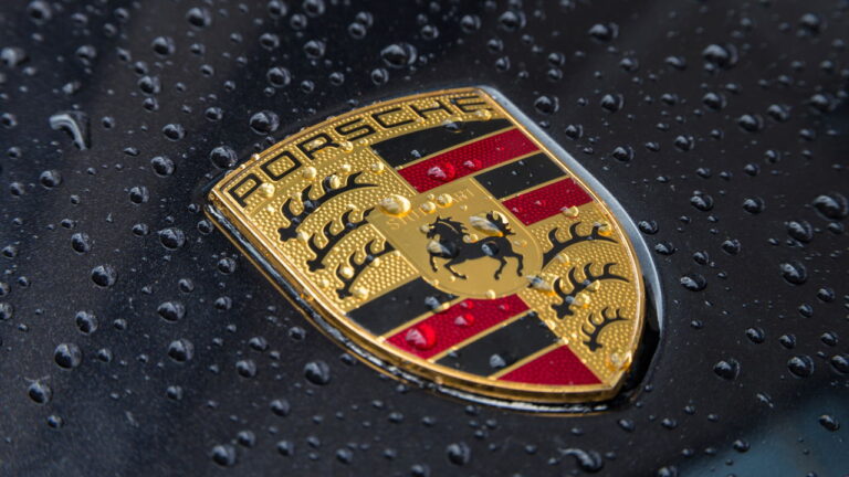 O fim se aproxima para os inesquecíveis Porsche 718 Boxster e Cayman 23 Porsche 1748004206192