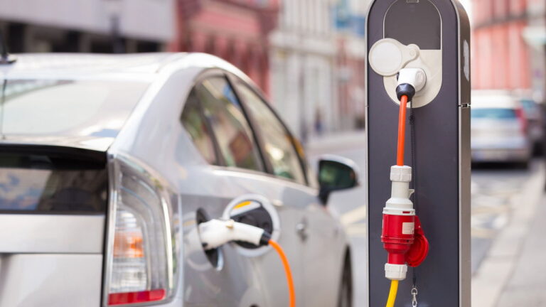Fabricante chinesa desembarca no Brasil com carro elétrico acessível custando menos de R$ 100 mil 27 carro eletrico 1748441943750