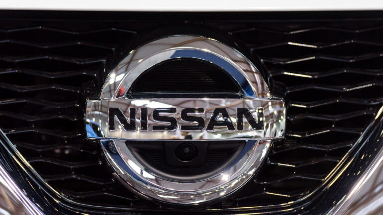 Novo sedã 0 km mais barato que faz até 15 km com 1 litro de combustível 22 nissan 1744892572987