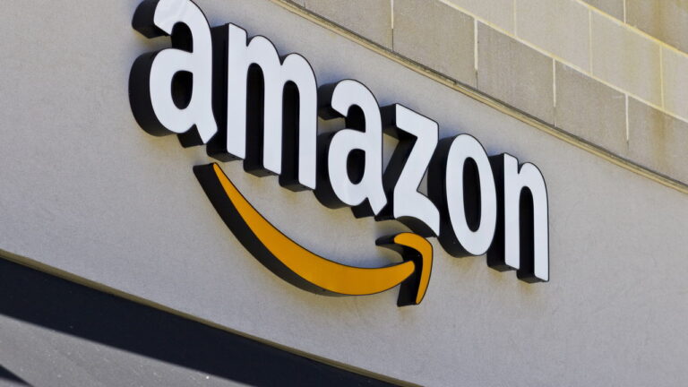 Amazon treina robôs que saem de vans elétricas para entregar encomendas 15 Amazon 1749153154377