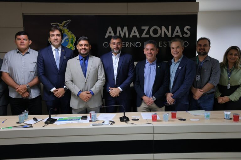 UEA é a primeira do Norte a ofertar curso presencial de Inteligência Artificial em 2026 30 WhatsApp Image 2025 06 17 at 13.57.32