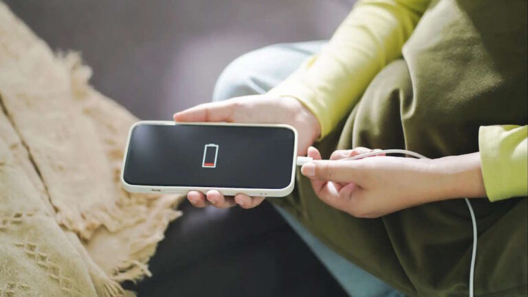 Cuidado onde carrega o smartphone! choicejacking é nova ameaça 24 choicejacking carregar publico 1