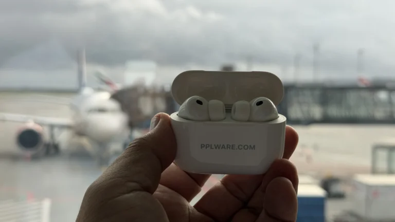 Apple lança firmware beta para os AirPods Pro 2, AirPods Pro 3 e AirPods 4 4 airpods pro 3 firmware00.webp