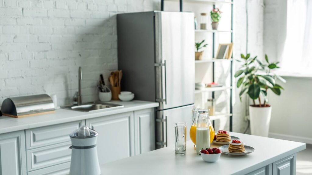 Nunca deixe a geladeira nesta posição na cozinha 3 fridge 1761325245156