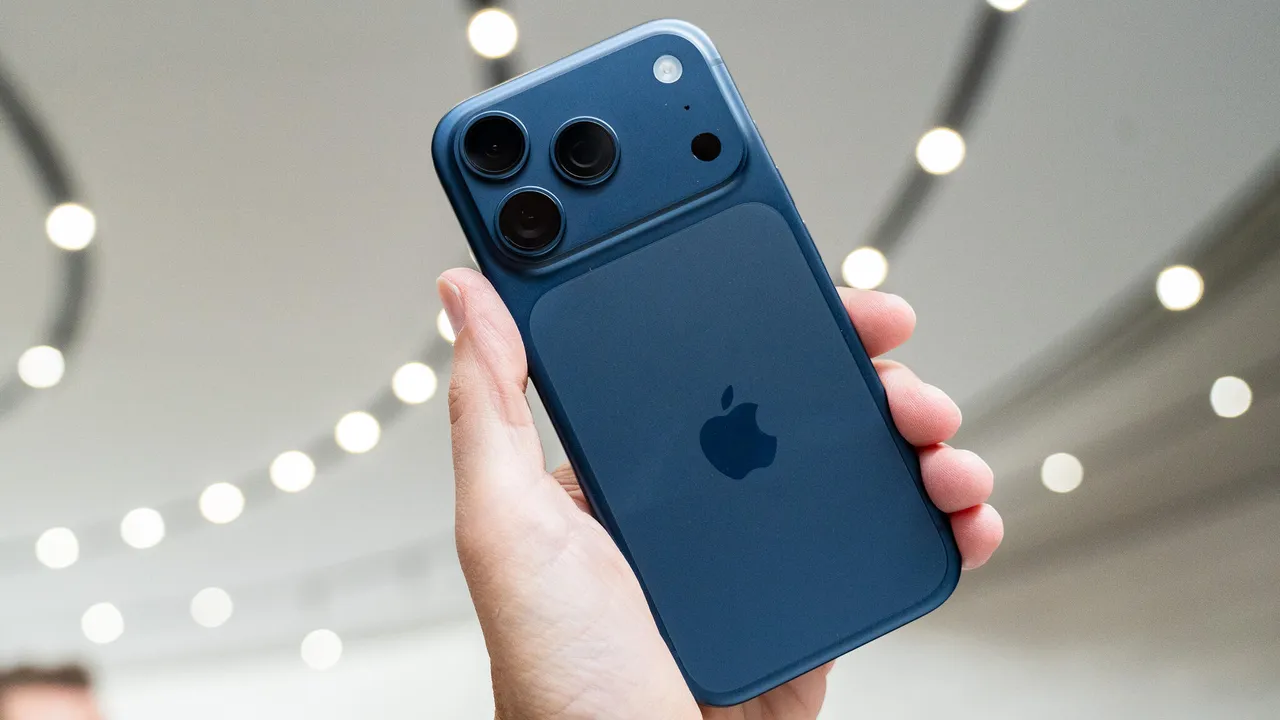 iphone 17 pro max blue.webp