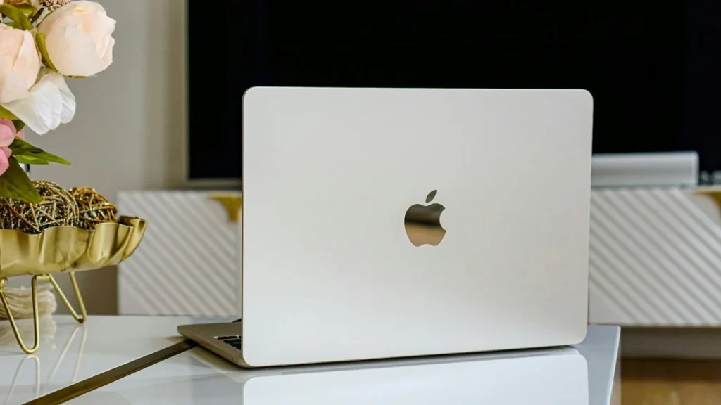 Fim de vida do Windows 10 impulsiona vendas de Apple MacBooks 4 novo macbook 00.webp