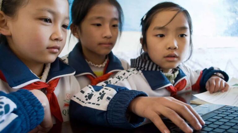 como a China vai integrar a IA em todo o seu sistema de educação 18 china crianca pc estudante03