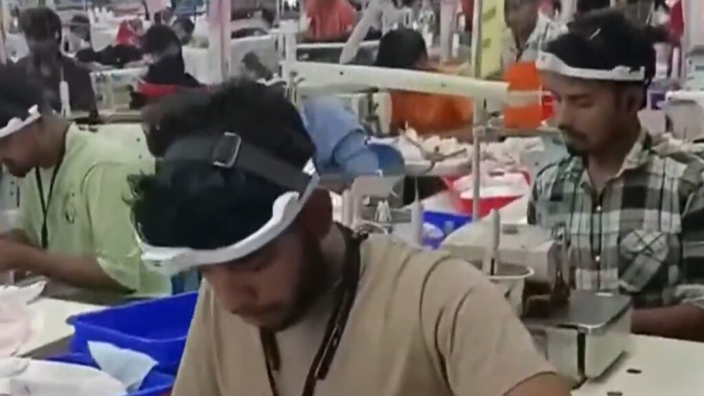 headset fabrica trabalhadores video