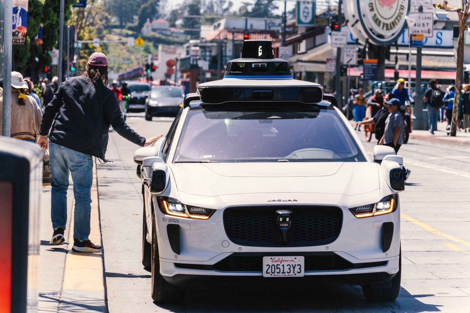 Carros que dirigem quase sozinhos: por que a Europa ainda não chegou a um acordo com a Tesla? 2 Carros que dirigem quase sozinhos: por que a Europa ainda não chegou a um acordo com a Tesla?