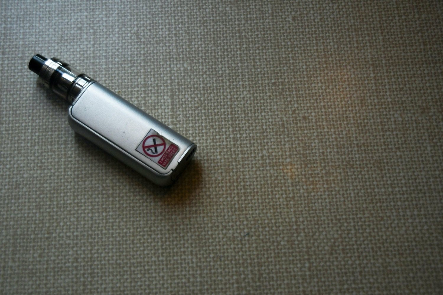 Quase metade dos jovens que usam vape diariamente consome altas doses de nicotina, revela estudo 2 Quase metade dos jovens que usam vape diariamente consome altas doses de nicotina, revela estudo