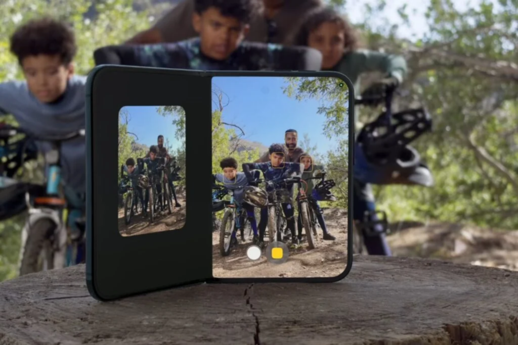 Samsung, Motorola e Apple apostam nos dobráveis, mas será que eles realmente valem o preço? 2 1792774340 866 Samsung Motorola e Apple apostam nos dobraveis mas sera que