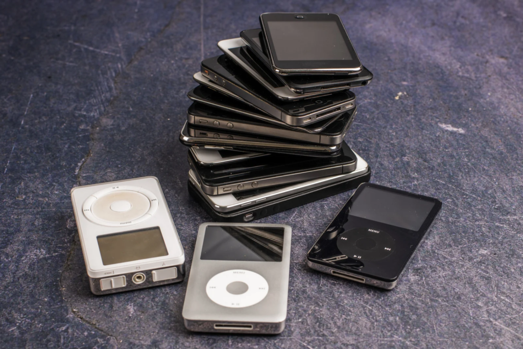 Há 25 anos, a Apple lançou um aparelho que mudou a música para sempre e hoje desperta nostalgia 2 1793141203 438 Ha 25 anos a Apple lancou um aparelho que mudou