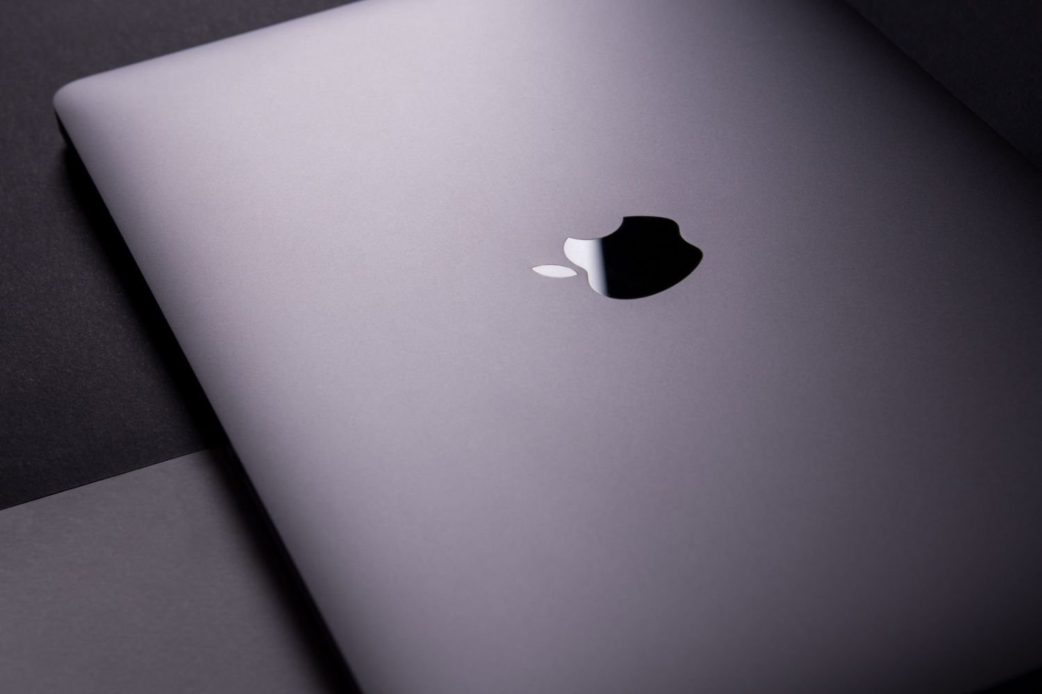 Apple lança novos Macs com inteligência artificial e desempenho até 18 vezes maior 3 Apple lança novos Macs com inteligência artificial e desempenho até 18 vezes maior