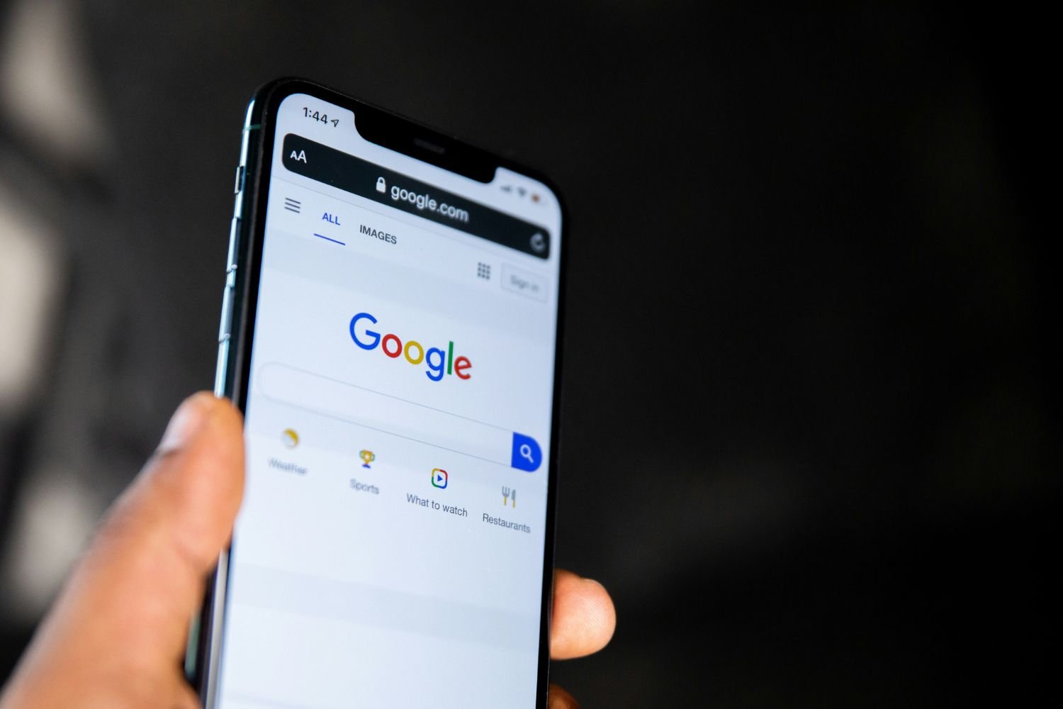 Apagar o histórico do Google exige mais do que limpar o navegador: veja como fazer 3 Google vai deixar uma marca desaparecer das criações com IA, mas há algo que continuará escondido nos arquivos