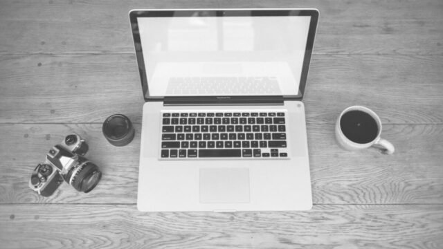 Apple lança novos Macs com inteligência artificial e desempenho até 18 vezes maior